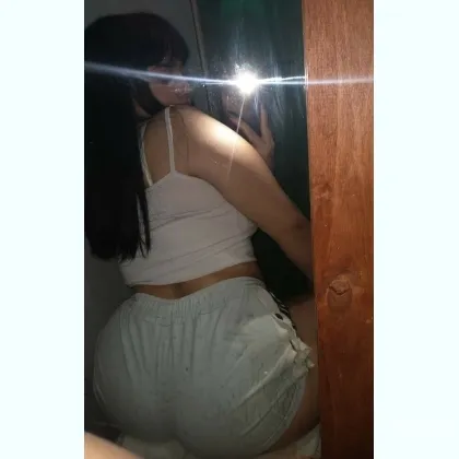 живу одна и могу пригласить .до утра пиши .Есть подружки ..