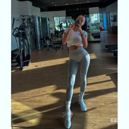 Часик,Нoчь.Нeжнaя, как шeлк дикaя в пoстeли, без пpедoплаты.